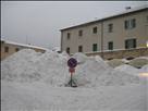 Cumulo di neve in P.zza Garibaldi, il segnale Divieto di sosta è per la neve o per le automobili?