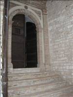 Castello di Palazzo: particolare ingresso di una abitazione